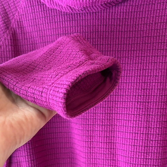 Mountain Hardwear Summit Grid Hoody - Picture 6 of 9